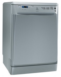 食器洗い機 Indesit DFP 584 M NX 写真