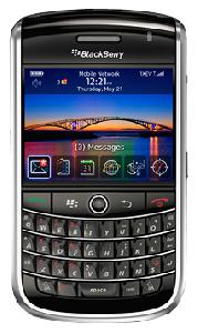 Мобилен телефон BlackBerry Tour 9630 снимка