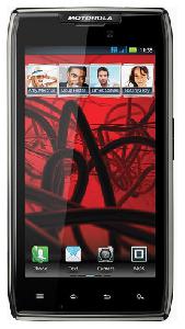 携帯電話 Motorola RAZR MAXX 写真