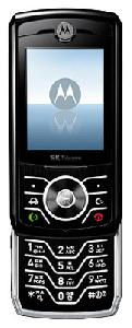 携帯電話 Motorola RAZR Z 写真
