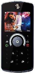 携帯電話 Motorola ROKR E8 写真
