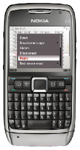 携帯電話 Nokia E71 写真