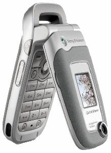 移动电话 Sony Ericsson Z520i 照片