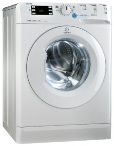 Máquina de lavar Indesit XWE 61451 W Foto