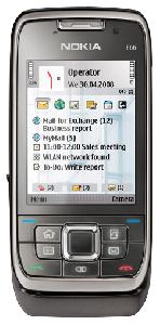 携帯電話 Nokia E66 写真