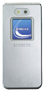 携帯電話 Samsung SGH-E870 写真