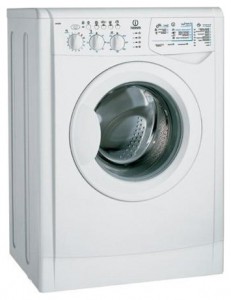 çamaşır makinesi Indesit WISL 85 X fotoğraf